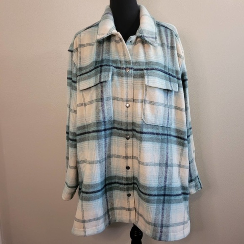 Old Navy Women's Plaid Flannel Snap Front Shacket Jacket‎ Size X-Large